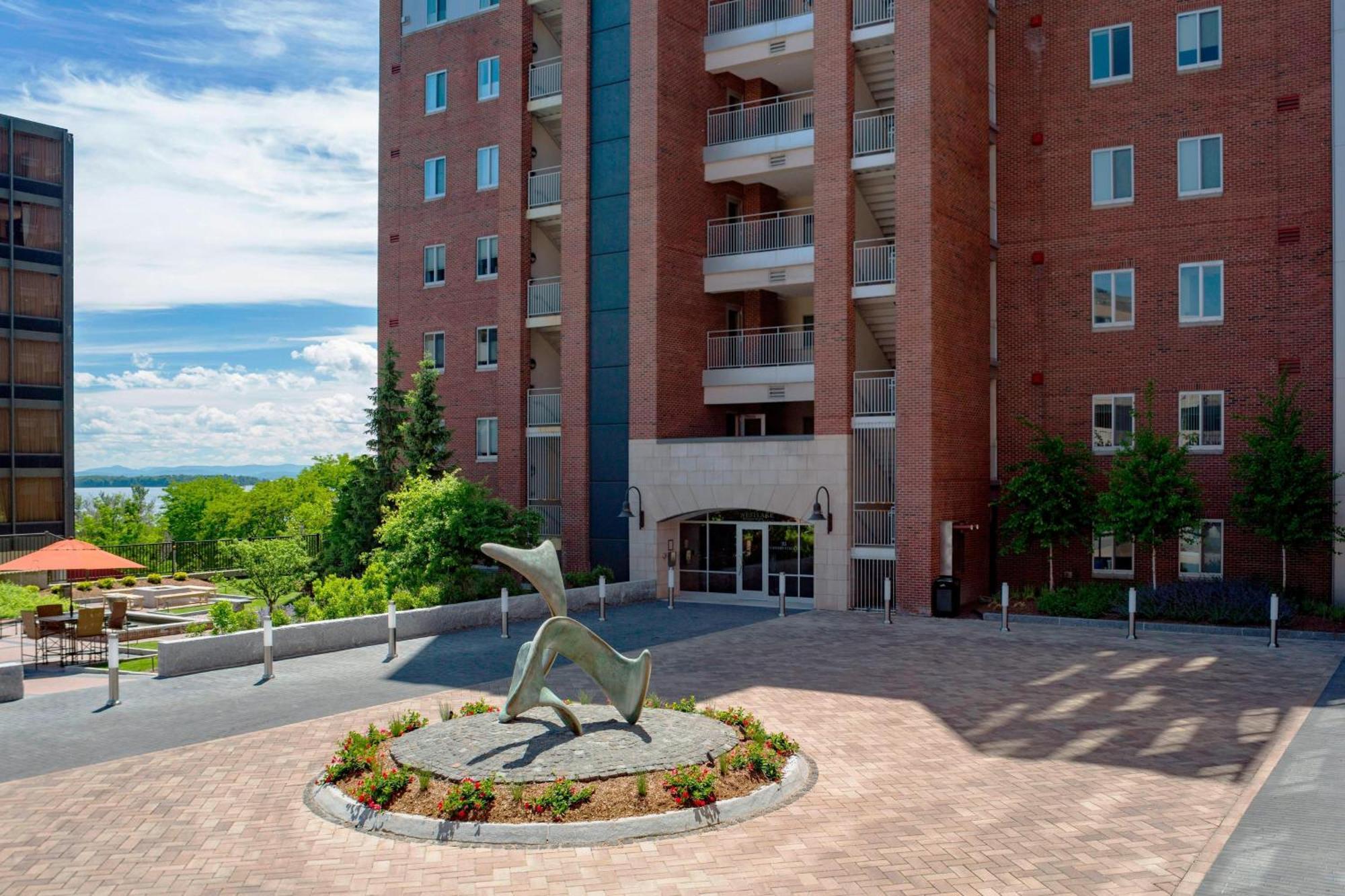Hotel Courtyard Burlington Harbor Esterno foto
